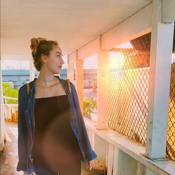 Meet your Posher, Liv - Picture 1 of 1